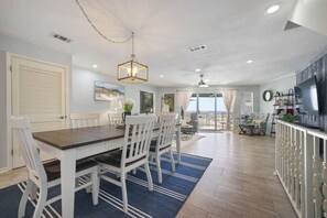 Casa de ciudad, 3 habitaciones | Restaurantes