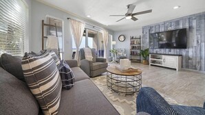 Townhome, 3 Bedrooms | Living room