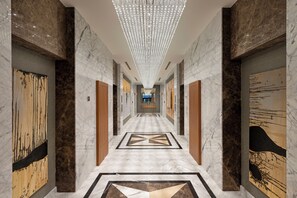 Pintu masuk properti