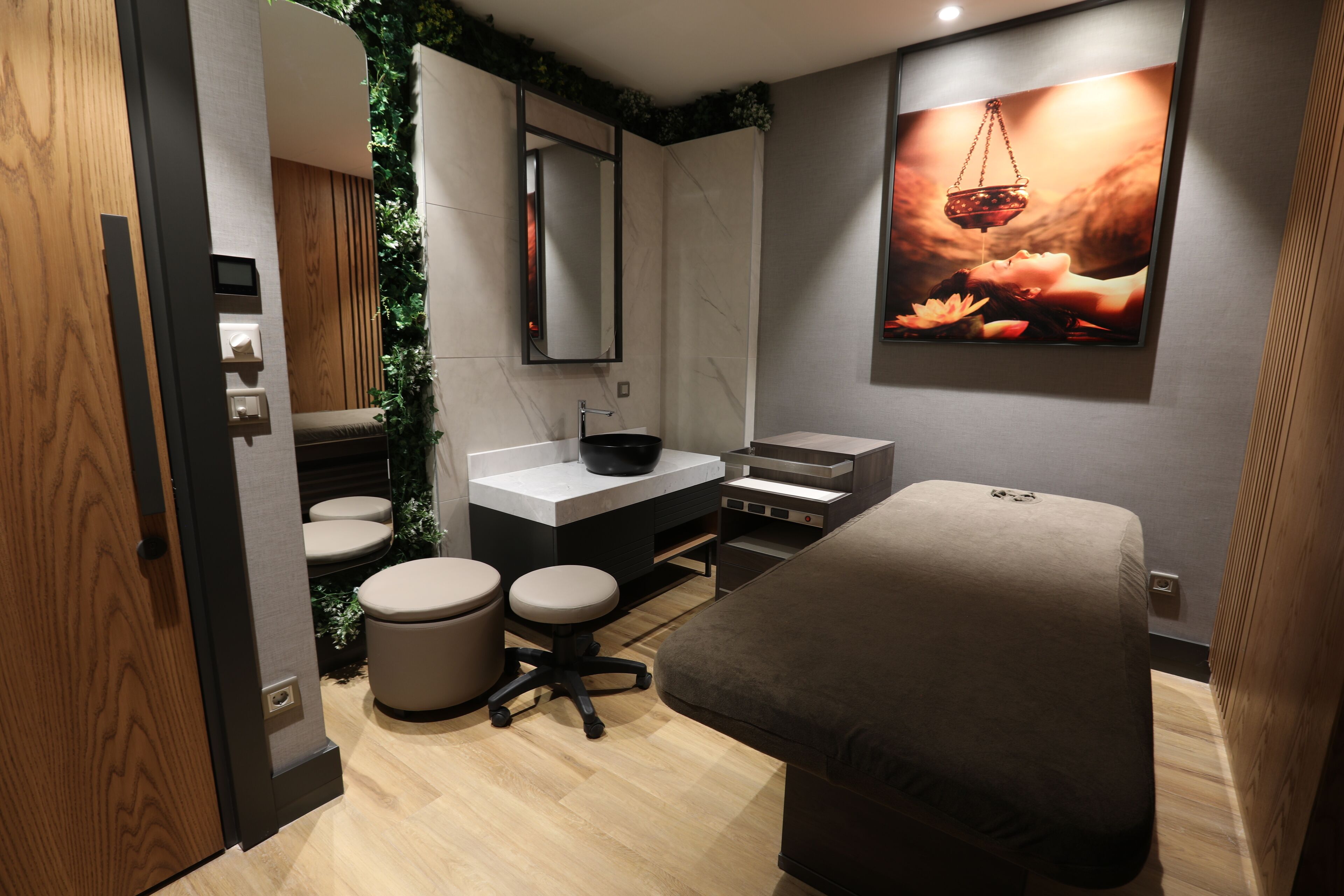 couples treatment room(s), turkish bath/hammam, body treatments