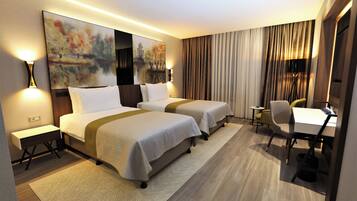 1 bedroom, minibar, in-room safe, desk