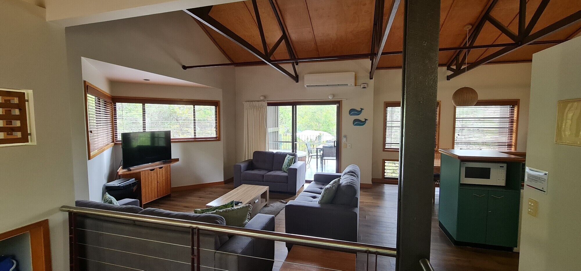 Smart TV, DVD player, books