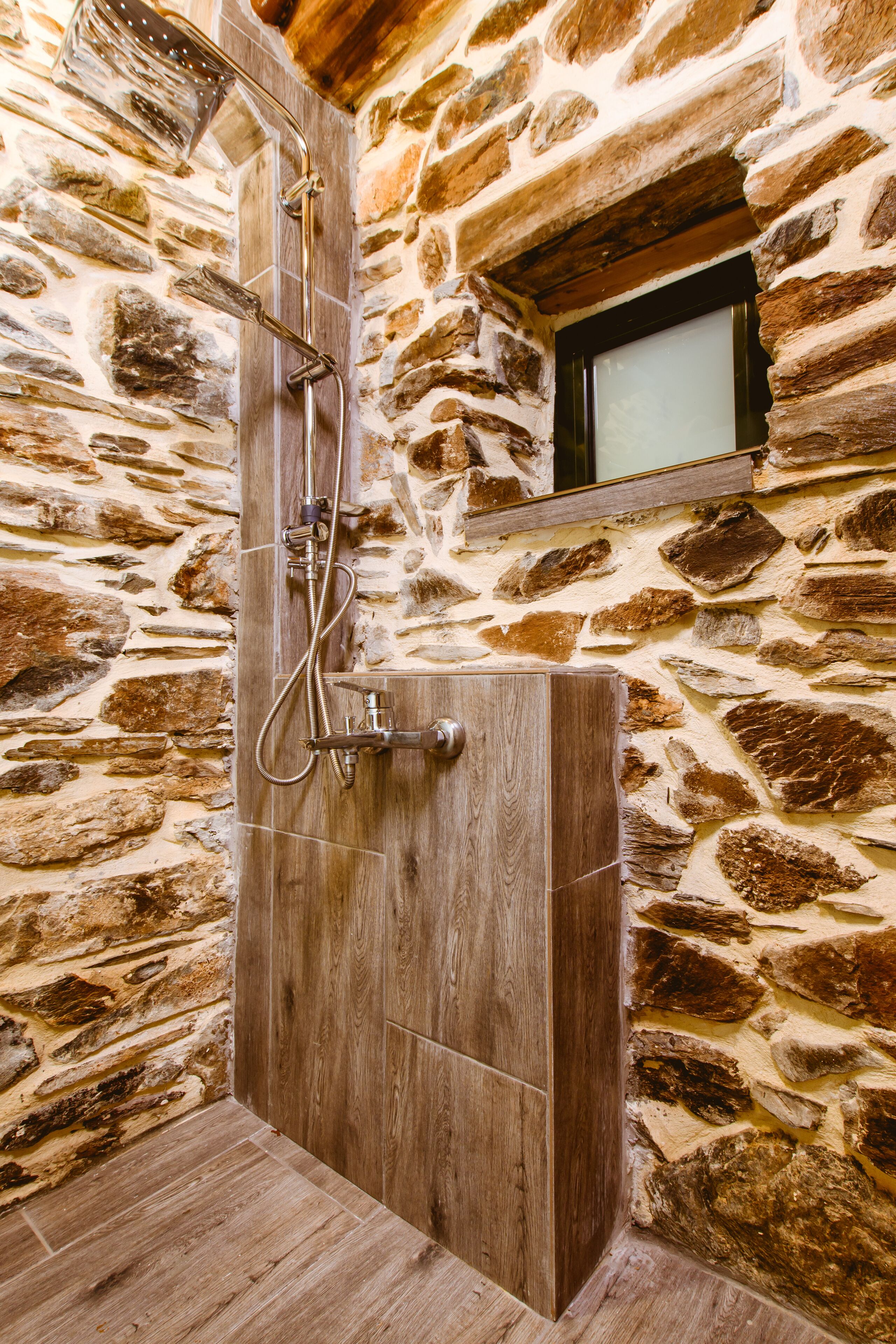 Bathroom shower