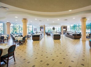 Free daily buffet breakfast - Marina Grand Beach Hotel - All inclusive (Golden Sands)