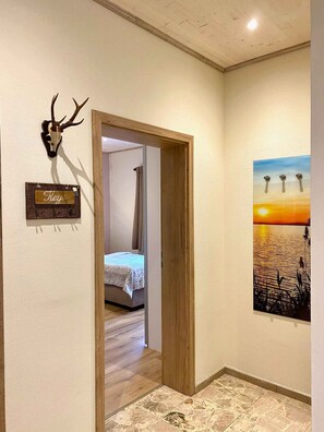 2 dormitorios, cuna de viaje, wifi gratis y ropa de cama