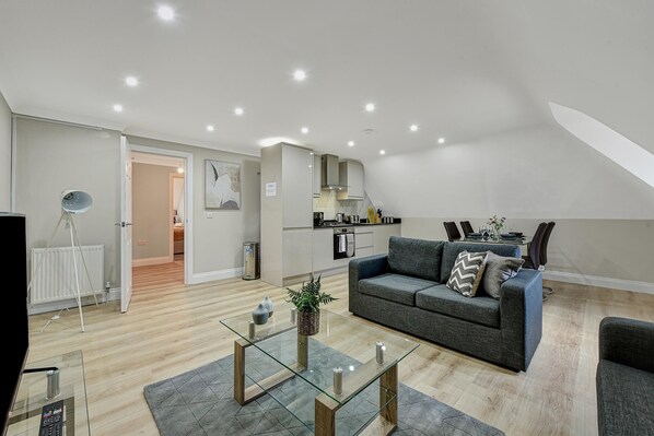 Elite Apartment | Living area