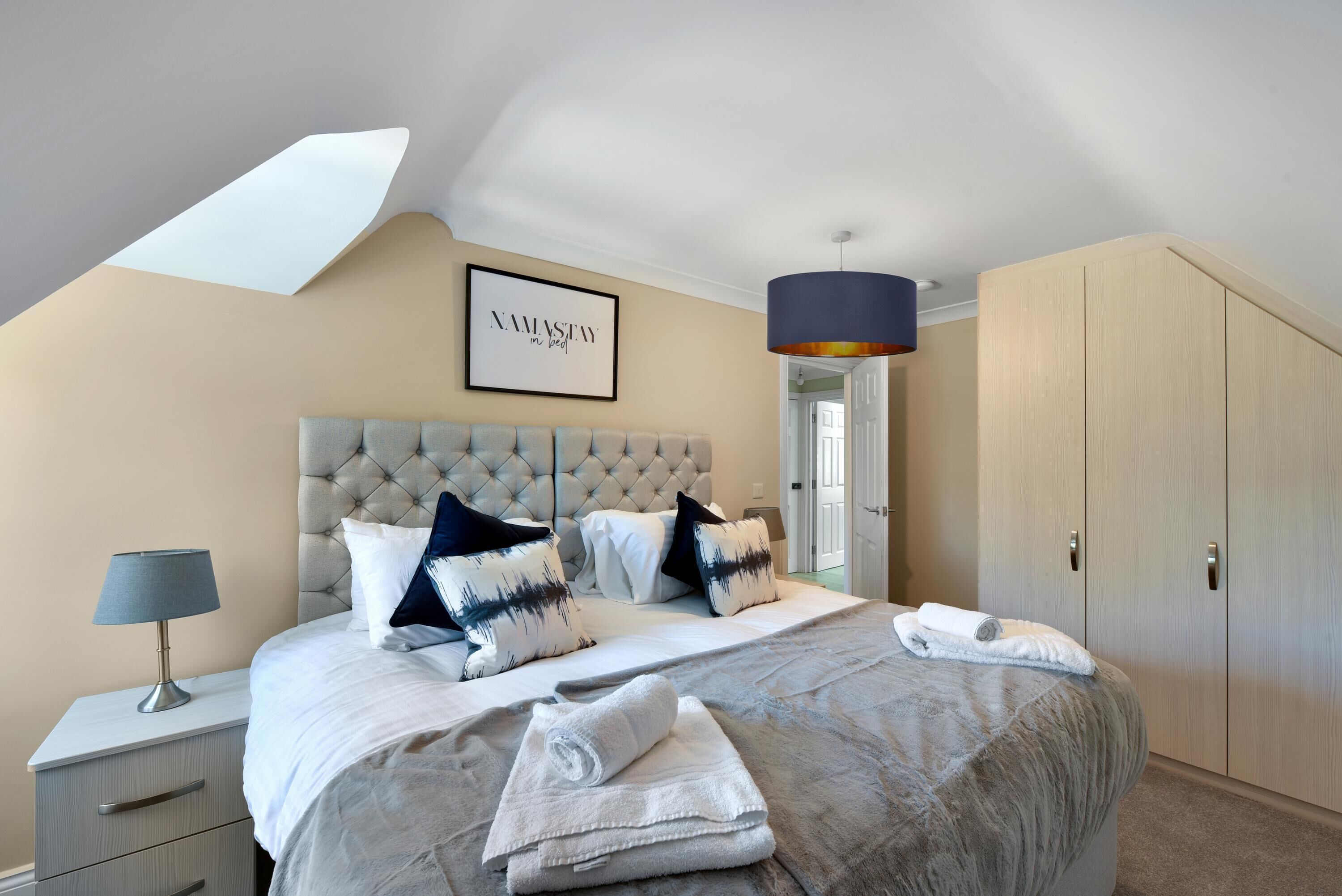 Hypo-allergenic bedding, laptop workspace, free WiFi