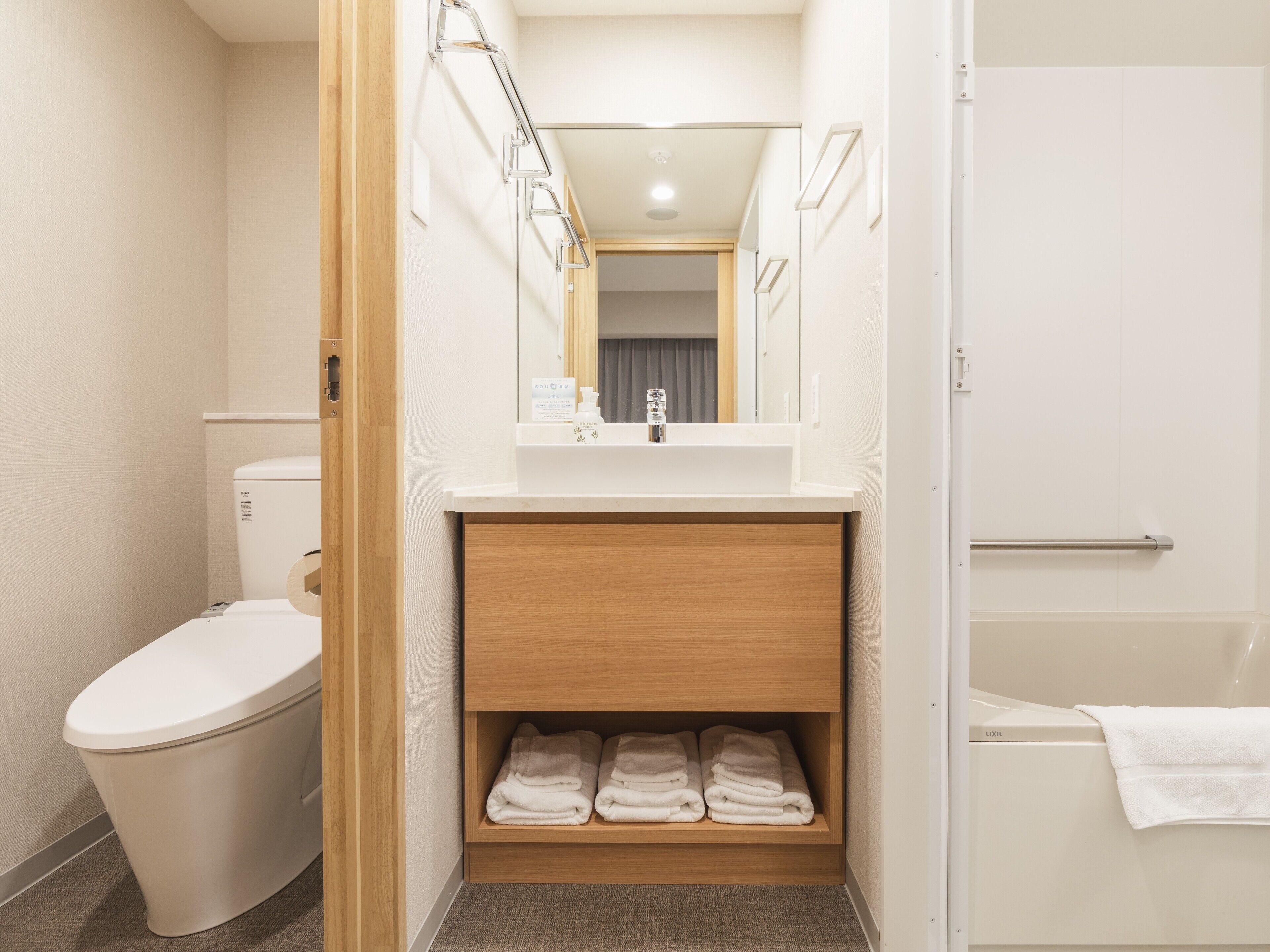 superior triple room, non-smoking, cash-less only | bathroom | combined shower/bathtub, free toiletries, hair dryer, slippers