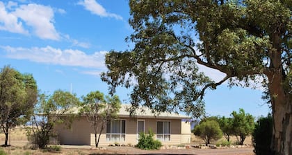 Hillview Cottage