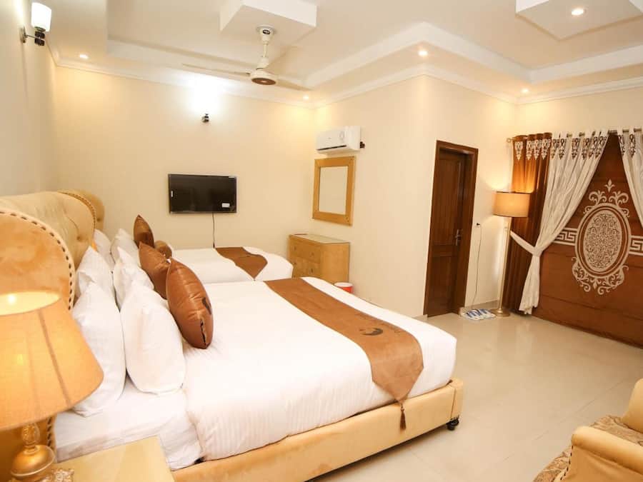 Minibar, laptop workspace, soundproofing, free WiFi