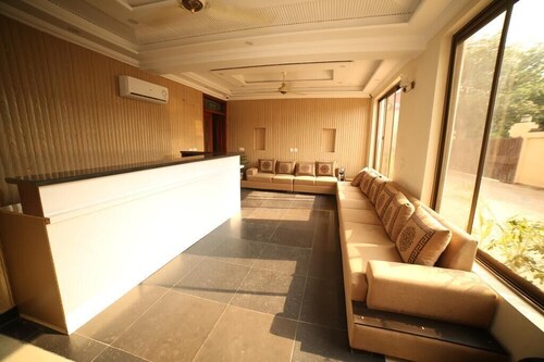 Hotel Premier Inn Grand