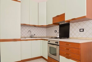 Oven, stovetop