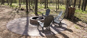 Open Year-Round. Pristine Cottage Minutes from Egg Harbor. 