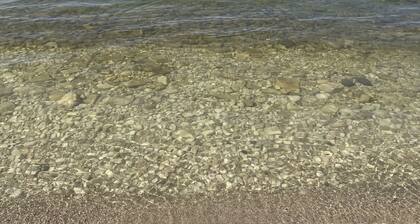 Open Year-Round. Pristine Cottage Minutes from Egg Harbor.