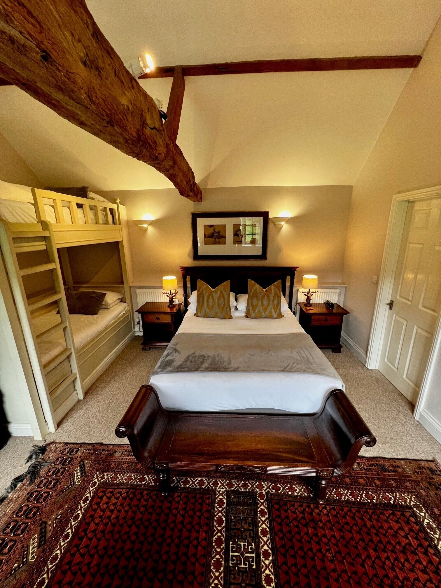 华丽村舍, 独立浴室, 泳池景观 (Luxury Cottage ) | 2 多间卧室