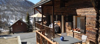 Large, cozy chalet in the heart of the Queyras