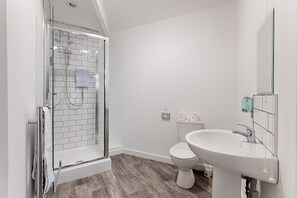 Chambre Confort double | Salle de bain