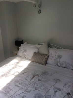 4 quartos, ferros/tábuas de passar roupa, berço de viagem, Wi-Fi