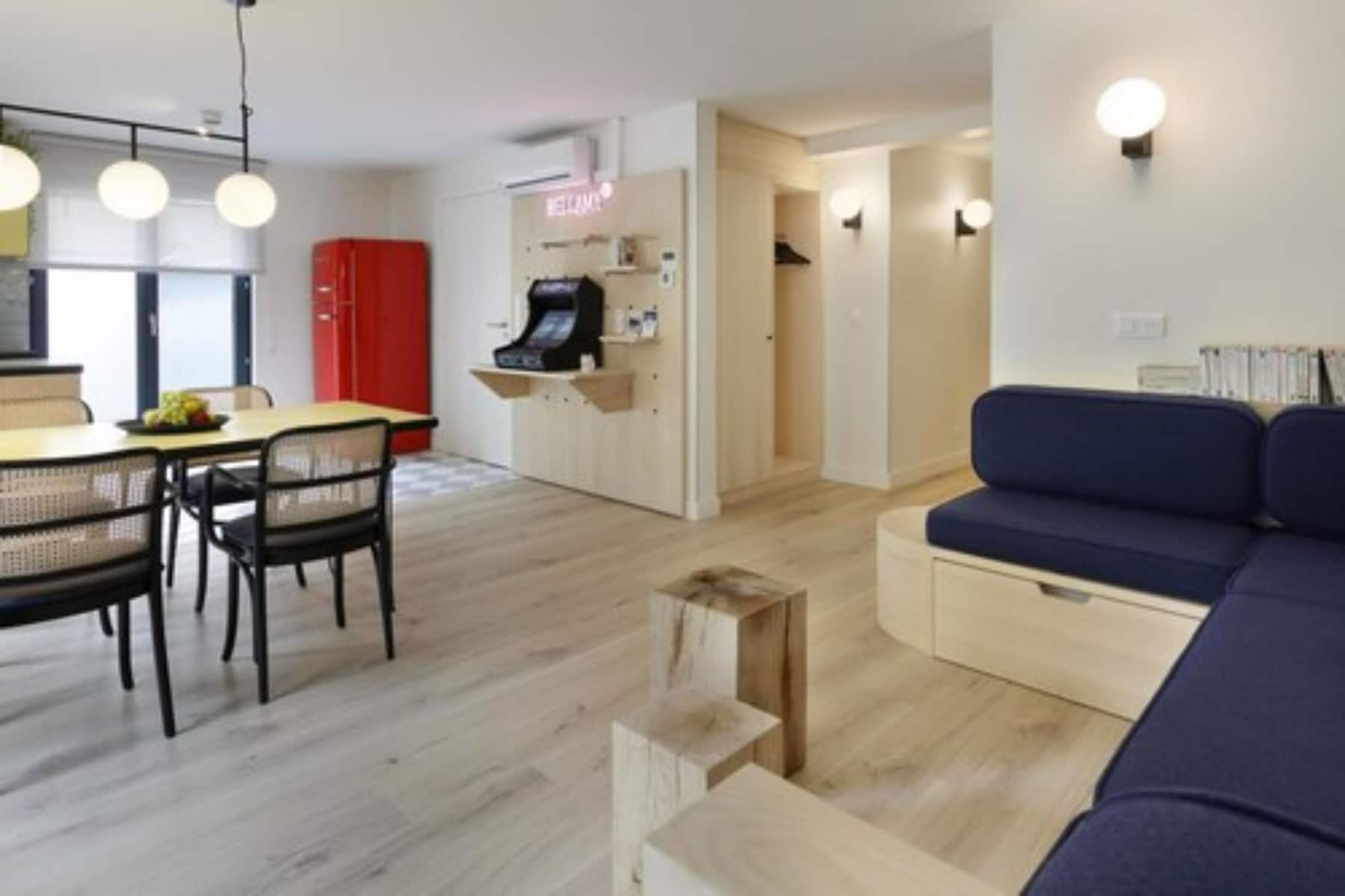 Appartement 2 pièces (max. 3 pers.) | Sala de estar | Televisión de pantalla plana de 90 cm con canales vía satélite