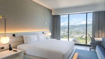 1 makuuhuone, ylelliset vuodevaatteet, untuvapeitot