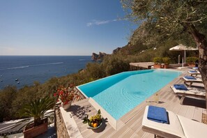 Pool - Villa Superba Summary (Massa Lubrense)