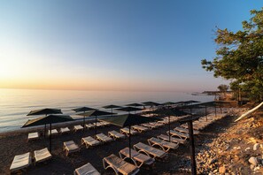 Private beach nearby, sun-loungers, beach umbrellas - Grand Hotel Derin - All Inclusive (Kemer)