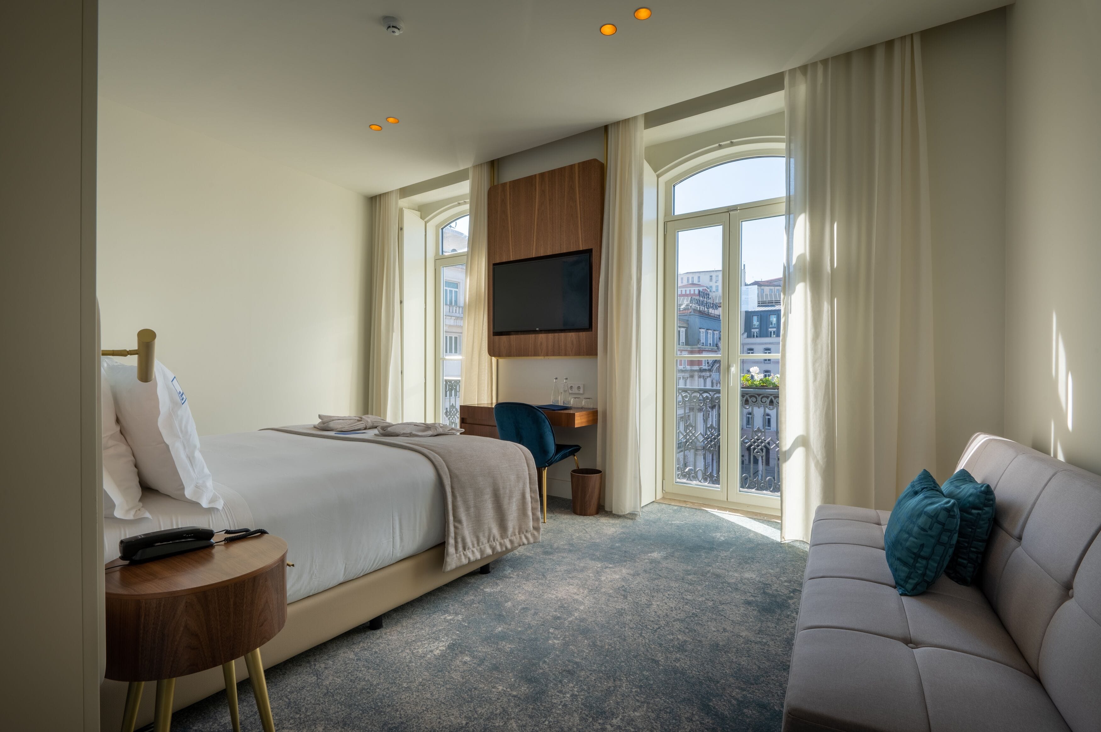 deluxe double or twin room, city view | 1 bedroom, egyptian cotton sheets, premium bedding, down duvets