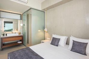 3 chambres, fer et planche à repasser, accès au Wi-Fi (inclus)