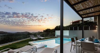 Porti Iraklis 2 - A Stylish Eco Villa near beaches