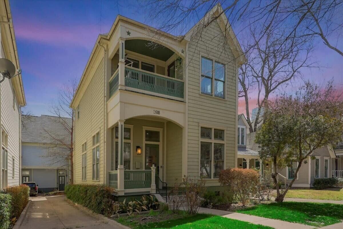 Upscale Uptown Estate in heart of Dallas