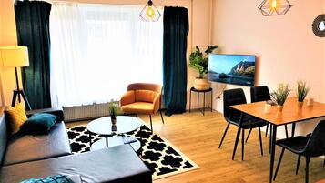 Smart TV, Netflix, streaming services