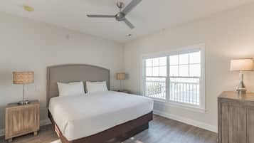 Suite | Blackout curtains, free WiFi, bed sheets