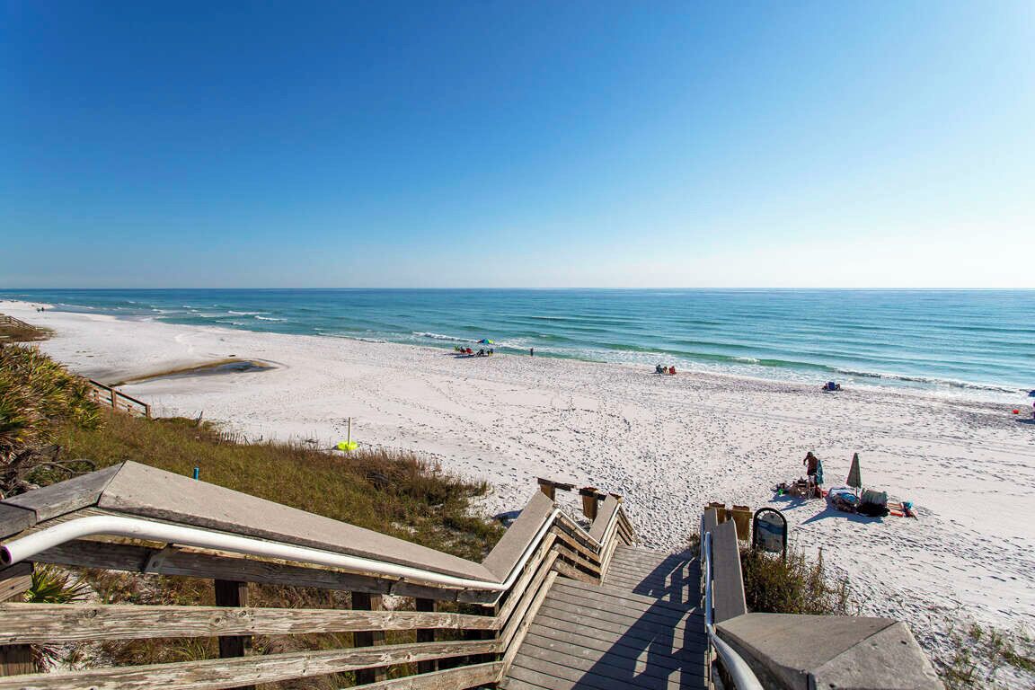 Beach nearby, sun-loungers