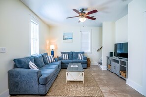 Smart TV - Seagrove 30A Beach Bungalow with Pool and Hot Tub (Santa Rosa Beach)