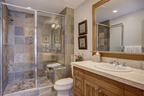 Kondominium, 4 kamar tidur | Kamar mandi | Perlengkapan mandi gratis, pengering rambut,  dan handuk