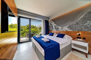 4 habitaciones, tabla de planchar con plancha, wifi y ropa de cama