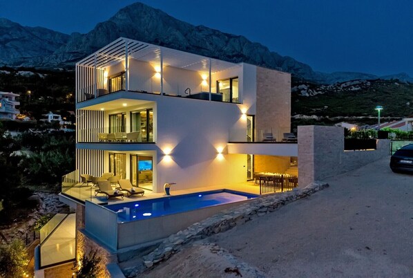 Exterior - Luxury Villa Delight II Promajna w/ heated pool, jacuzzi, sauna - Baska Voda (Promajna)