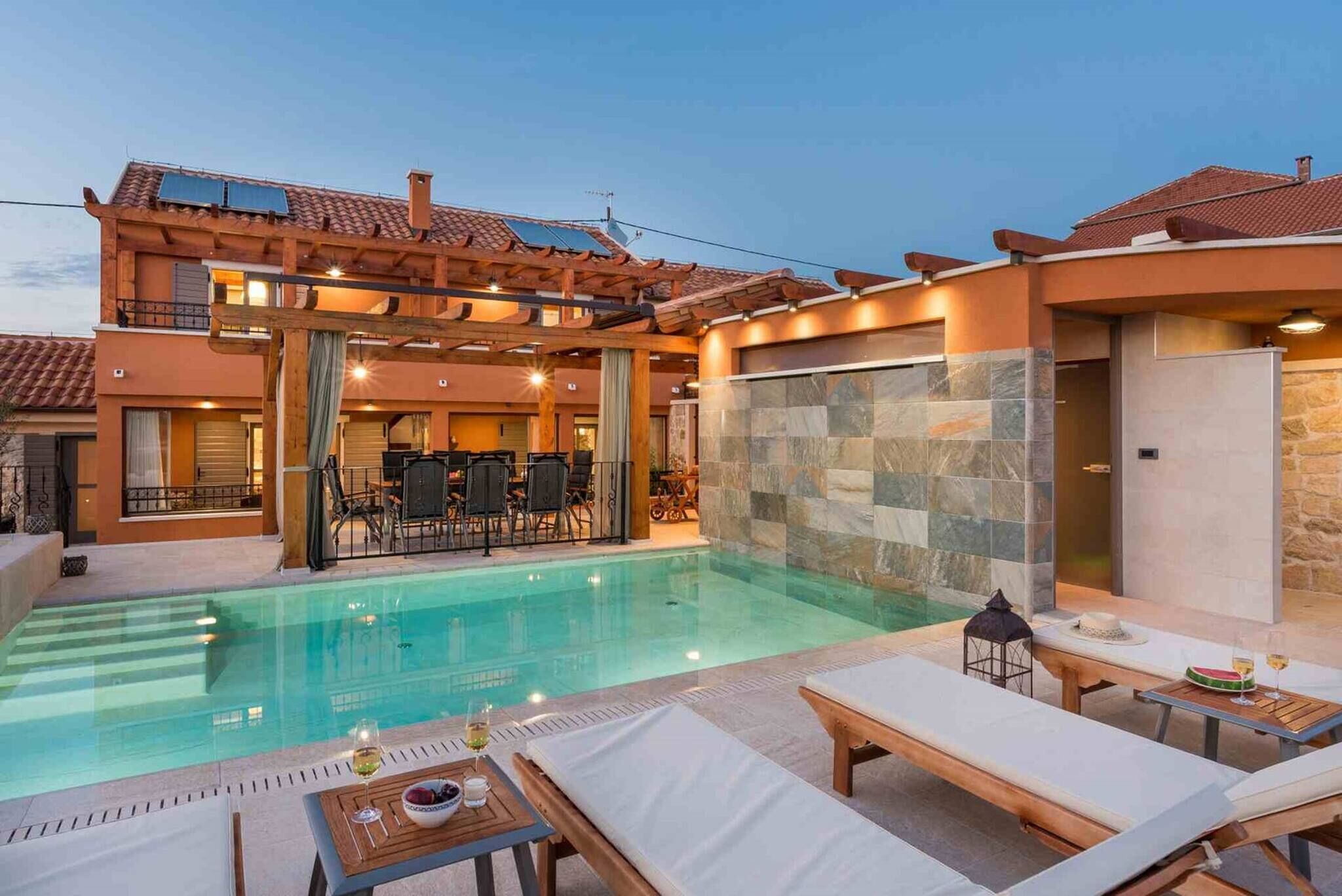 Beheizter Pool