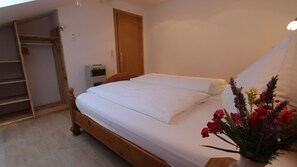 1 bedroom, WiFi, bed sheets - Cozy apartment Marijana 1 for 4 people on the island of Krk (Marsici)