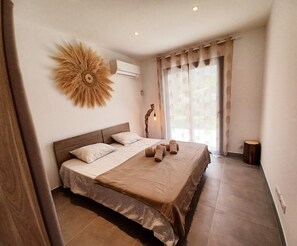 3 bedrooms, iron/ironing board, free WiFi, bed sheets