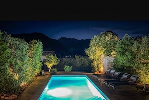 Piscina externa, piscina aquecida