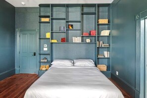 6 chambres, fer et planche à repasser, Wi-Fi, draps fournis