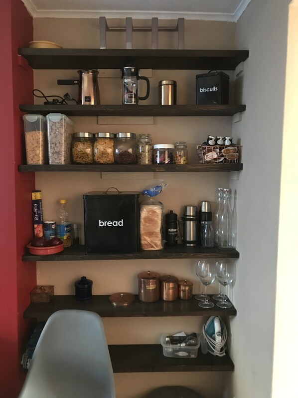 المنشأة من الداخل