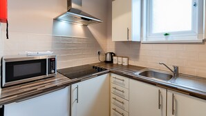 Unclassified image, 5 of 17, button - Alexandra House 1 (Swansea)