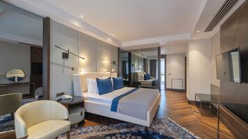 Presidential Suite | Premium bedding, minibar, in-room safe, desk