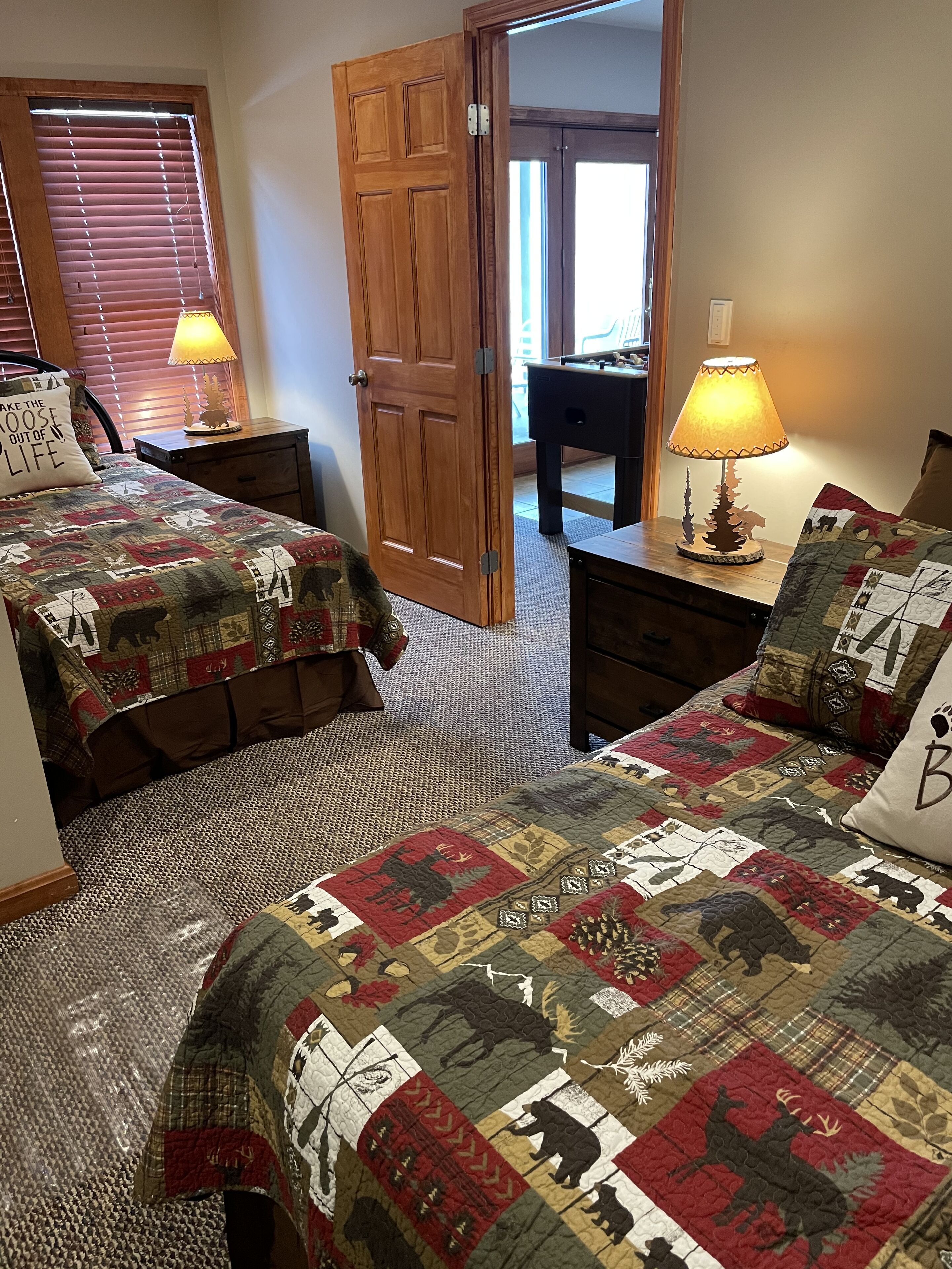 6 bedrooms, iron/ironing board, free WiFi, bed sheets