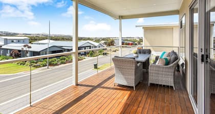 Chiton Views - 19A Albatross Ave, Chiton