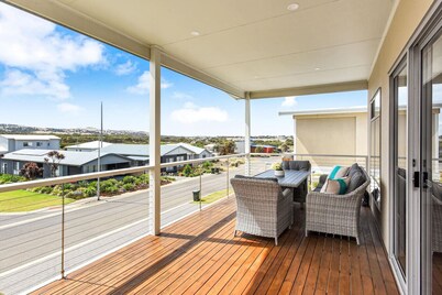 Chiton Views - 19A Albatross Ave, Chiton