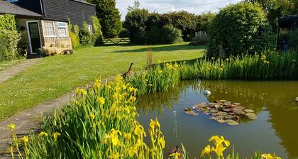 Charming 3 bedroom holiday cottage at Hawthorn Farm, Kent