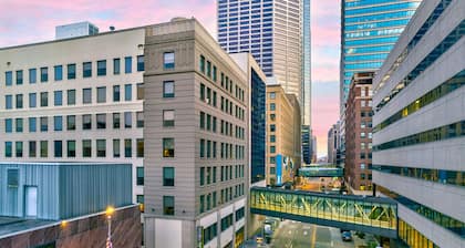 Home2 Suites by Hilton Minneapolis Downtown, MN